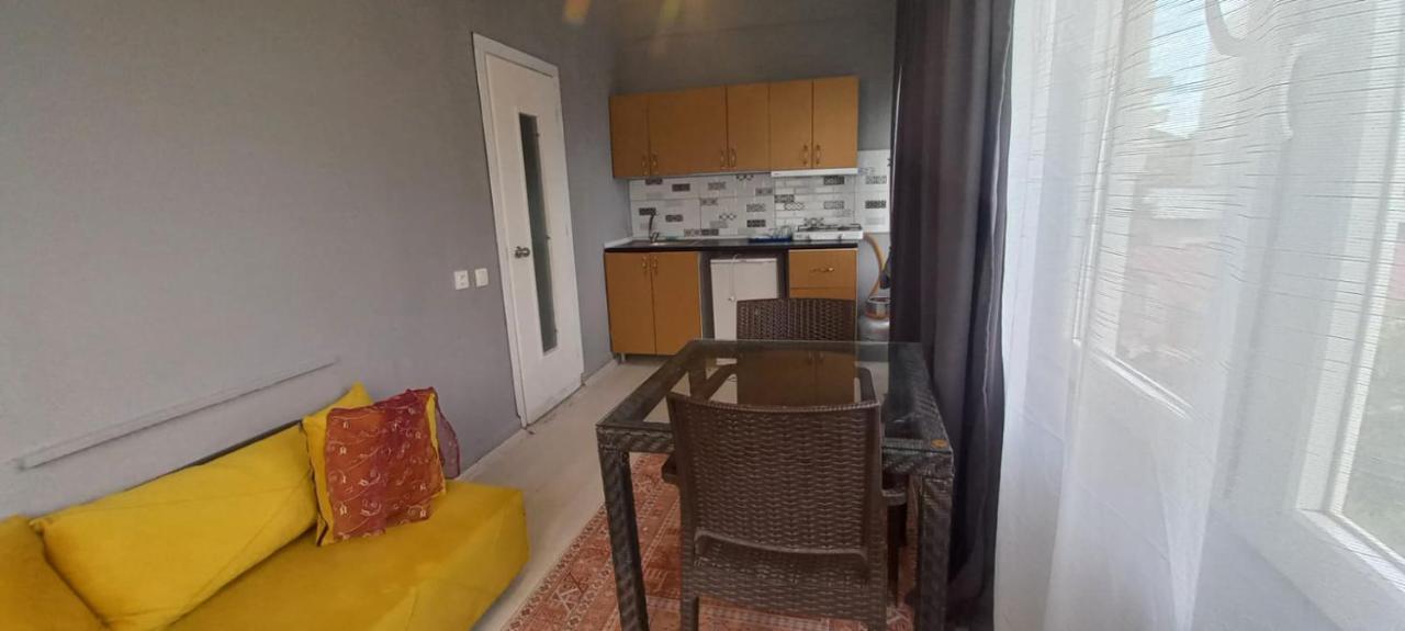 Mert Apart Hotel เบลดิบี ภายนอก รูปภาพ